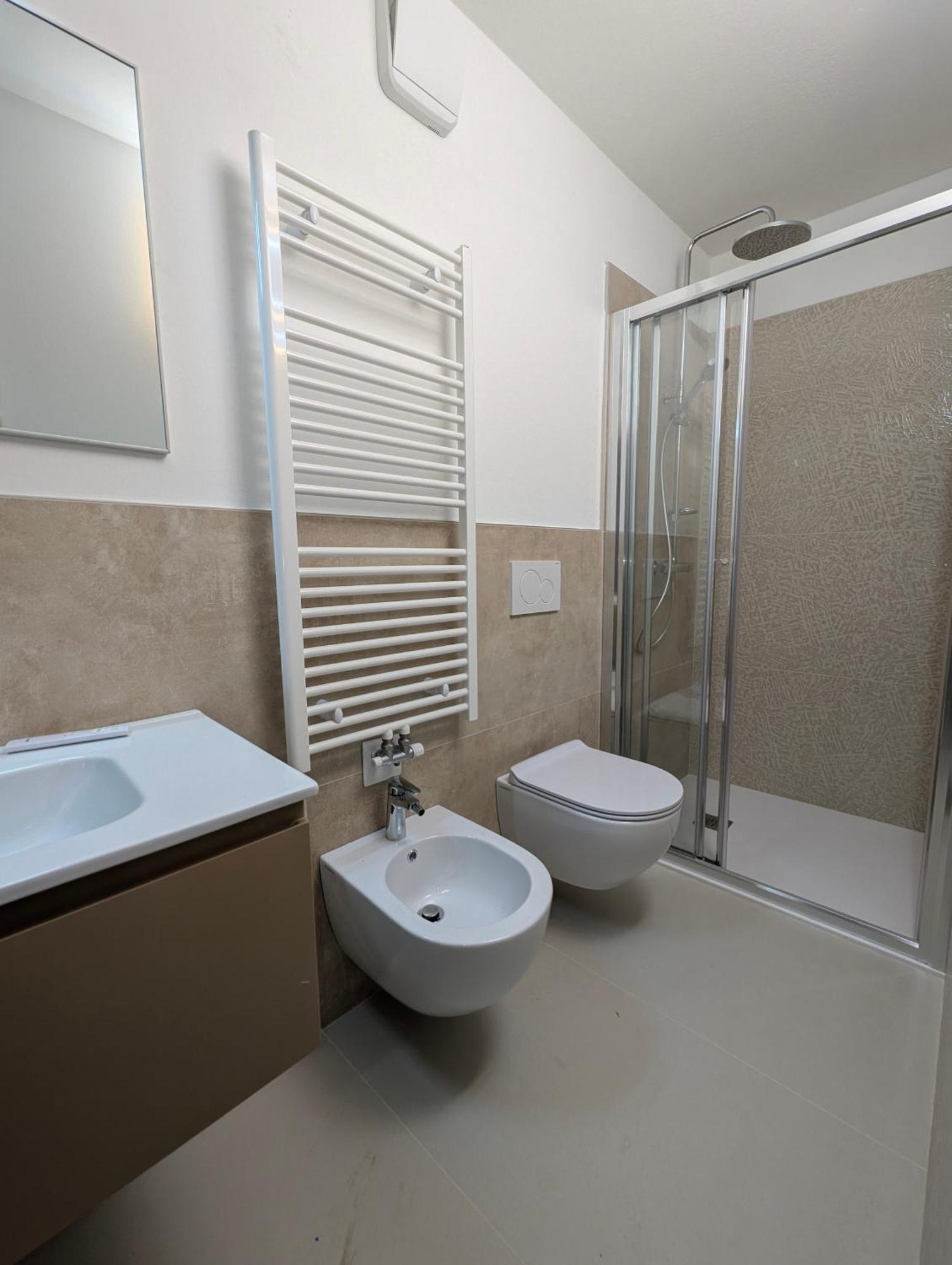 Spazioso E Completo Appartamento Con 3 Camere, Doppi Servizi, Fino A 8 Posti Letto Pedavena Exterior photo